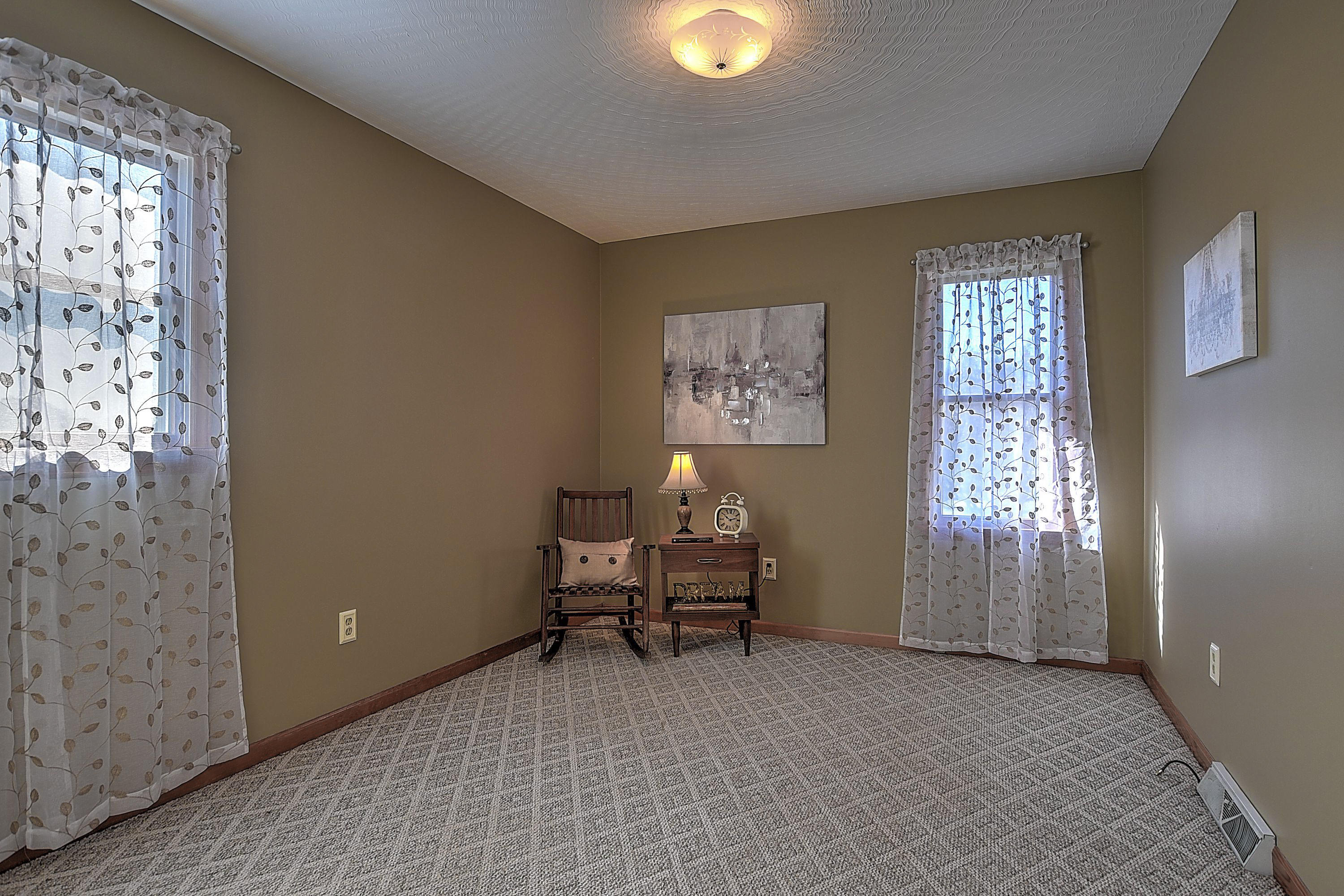 322 Booher Road Bristol, VA 24201 - Photo 24 of 46 322 Booher-25