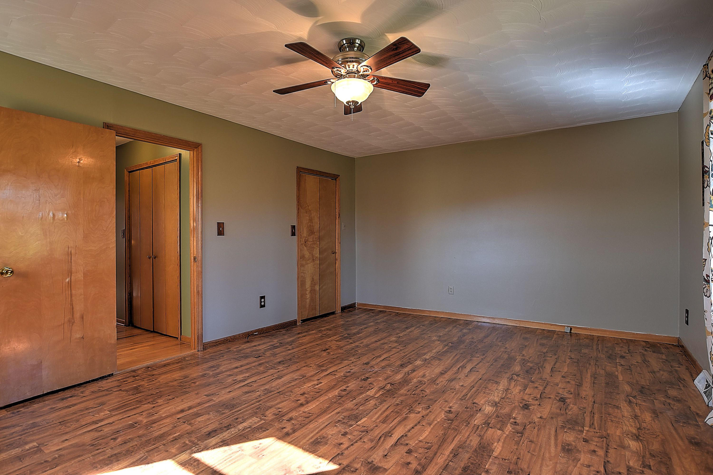 322 Booher Road Bristol, VA 24201 - Photo 29 of 46 322 Booher-30