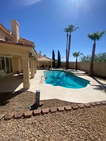 $762,000 | 274 Helmsdale Drive, Henderson, NV 89014