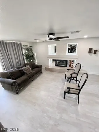 $762,000 | 274 Helmsdale Drive, Henderson, NV 89014