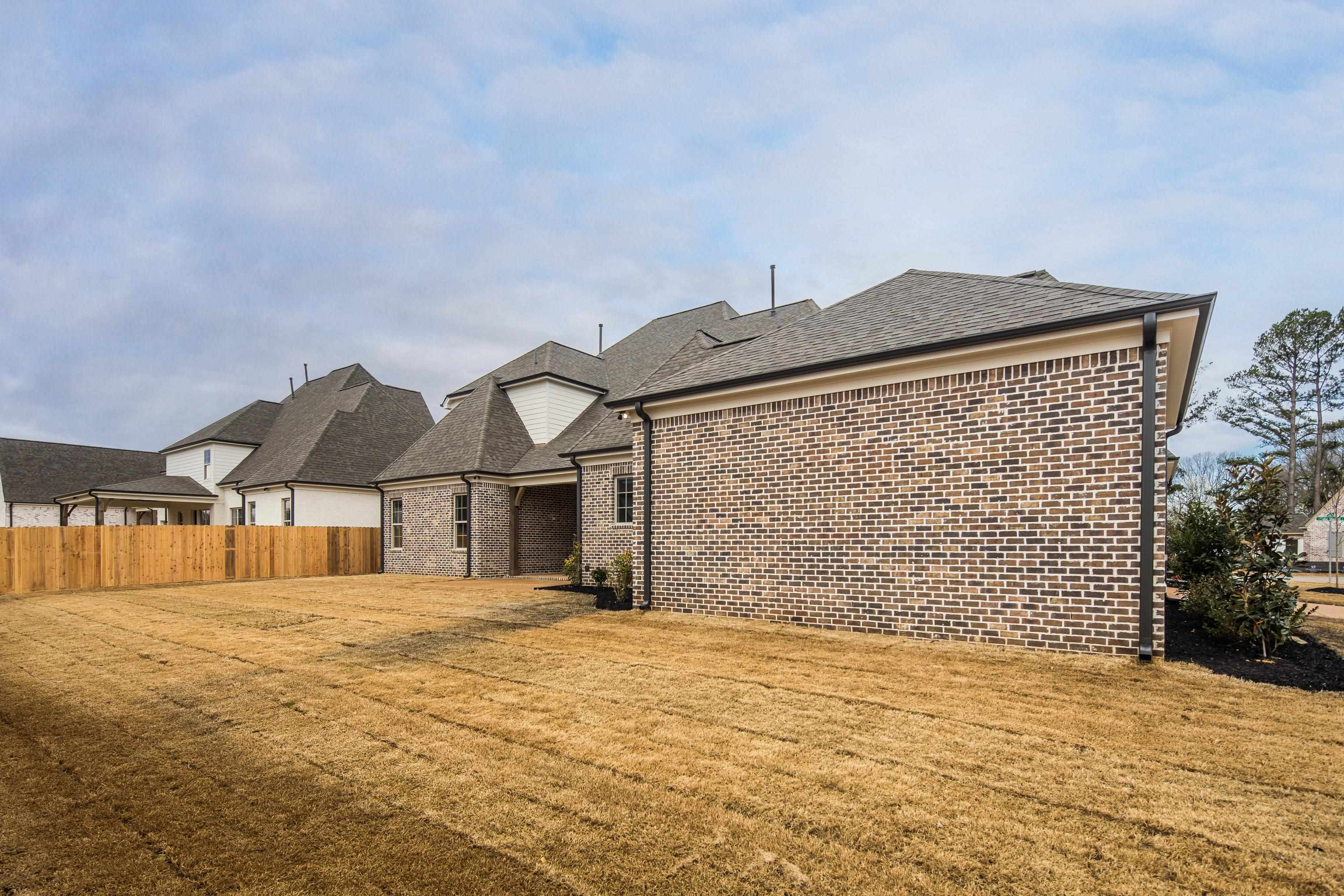 594 Cedar Shadows Circle West Collierville, TN 38017 - Photo 37 of 40 a front view of a house with a outdoor space