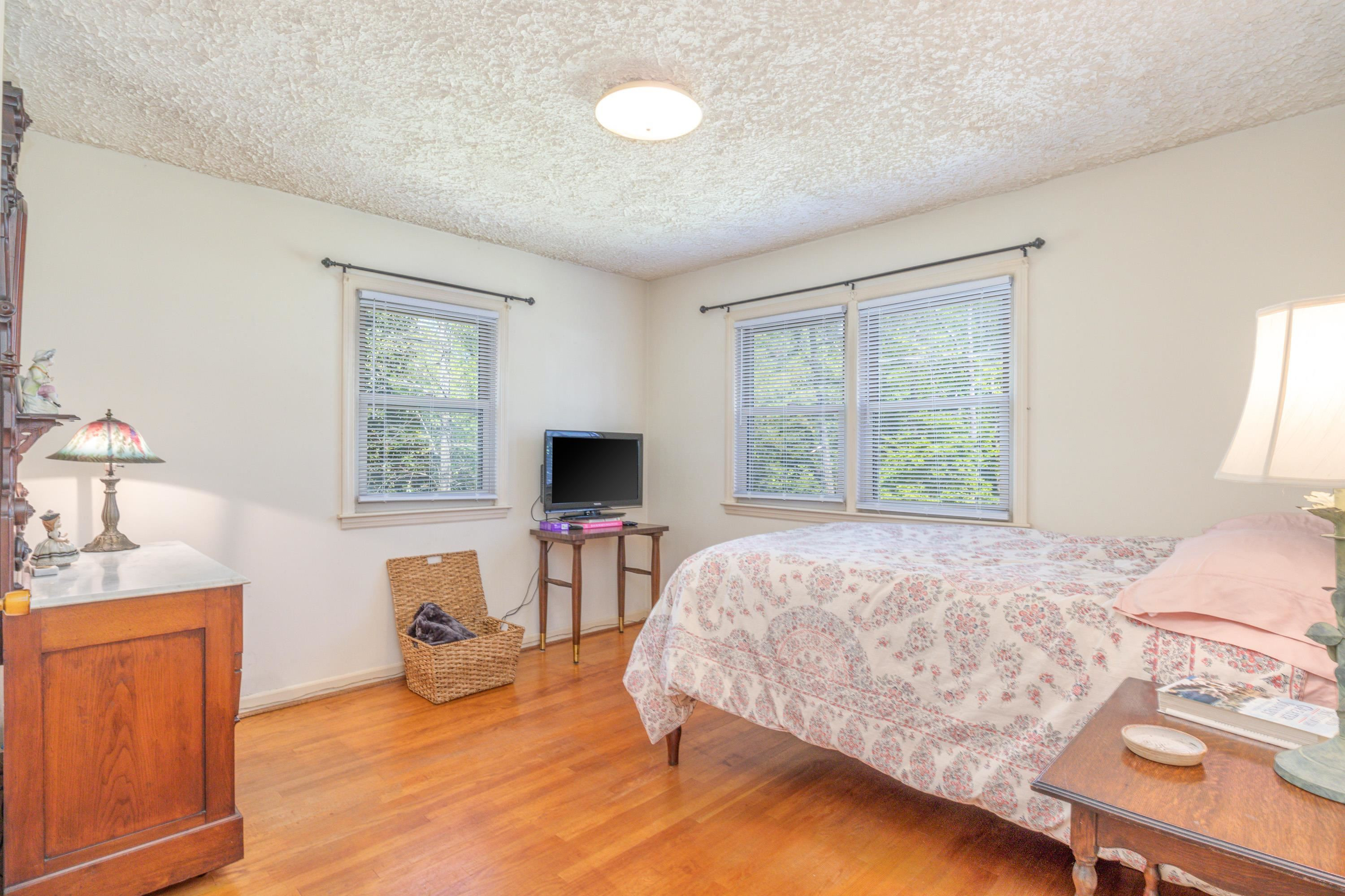 6201 Arnold Road Raleigh, NC 27607 - Photo 27 of 46 Photo 27