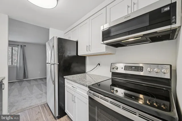 $395,000 | 7035 Knighthood Lane, Columbia, MD 21045