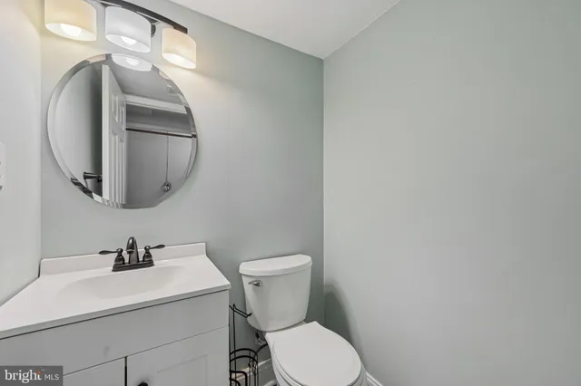 $395,000 | 7035 Knighthood Lane, Columbia, MD 21045