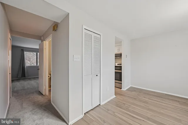 $395,000 | 7035 Knighthood Lane, Columbia, MD 21045