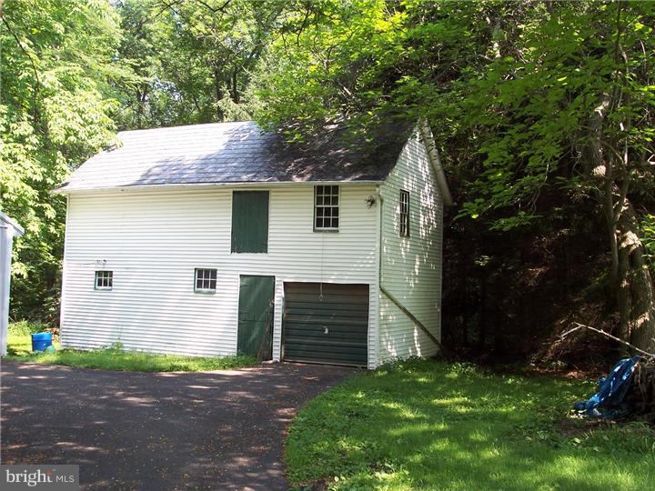 3802 Sterner Mill Road Quakertown, PA 18951 - Photo 20 of 24 Barn
