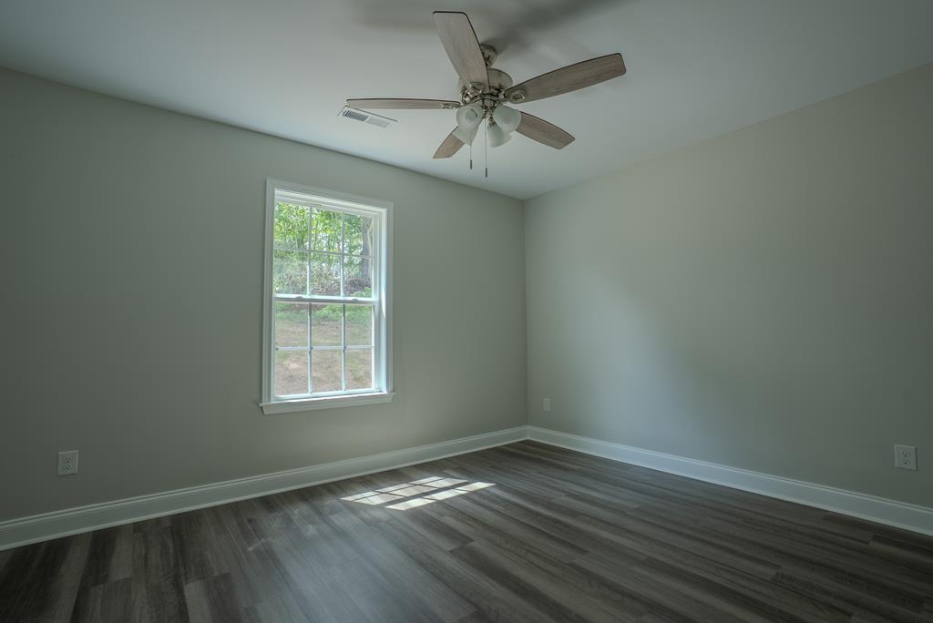 139 Harrison Lane Dalton, GA 30721 - Photo 12 of 16 Gallery Image 12