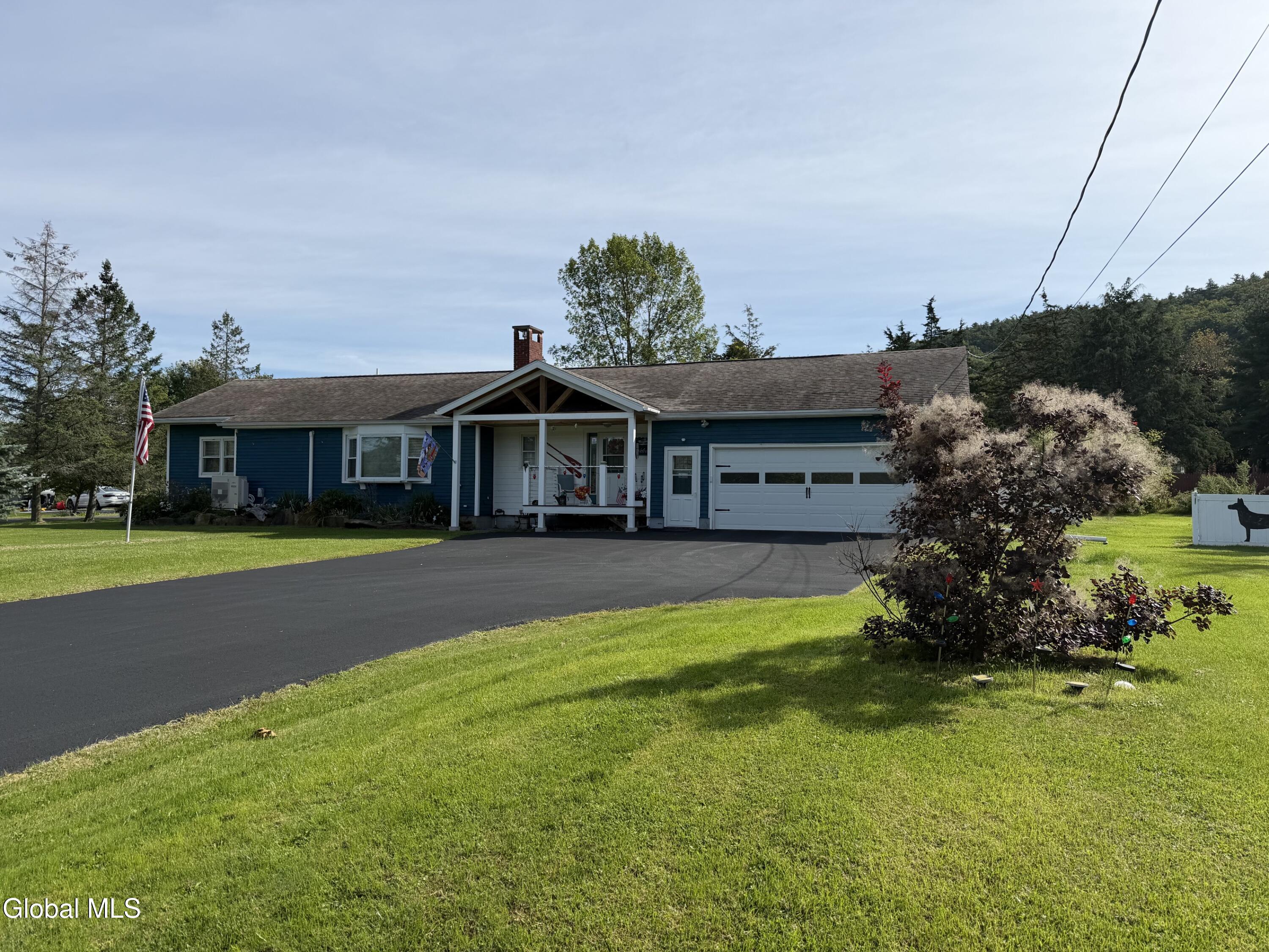 31 Black Point Road, Unit 2 Ticonderoga, NY 12883 - Photo 2 of 33 8229126e-6672-41c8-834d-5c9babd34344
