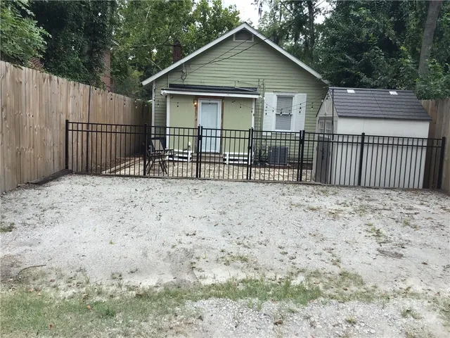 $305,000 | 1231 East 42nd Street, Savannah, GA 31404