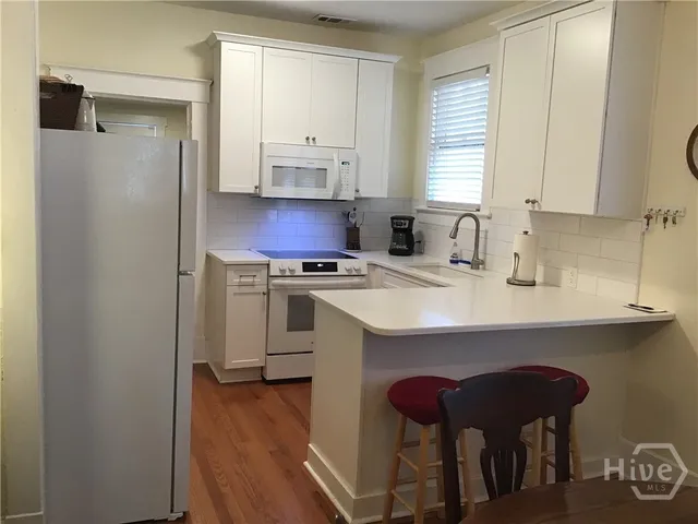 $305,000 | 1231 East 42nd Street, Savannah, GA 31404