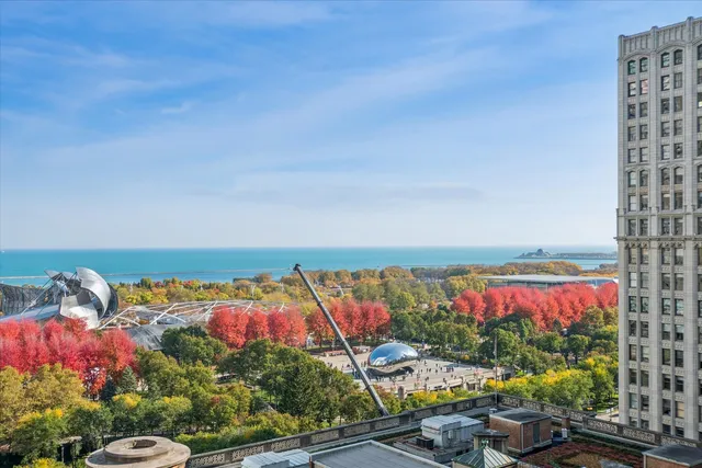 $4,500 | 130 North Garland Court, Unit 1405, Chicago, IL 60602