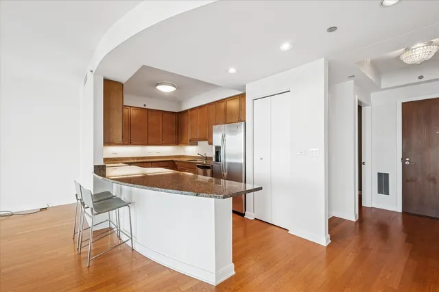 $4,500 | 130 North Garland Court, Unit 1405, Chicago, IL 60602