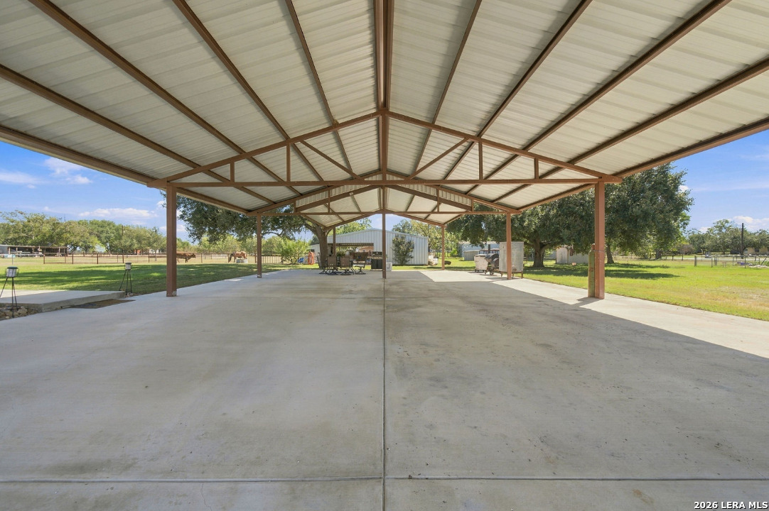 3690 Rakowitz Road Adkins, TX 78101 - Photo 7 of 36 Gallery Image 7