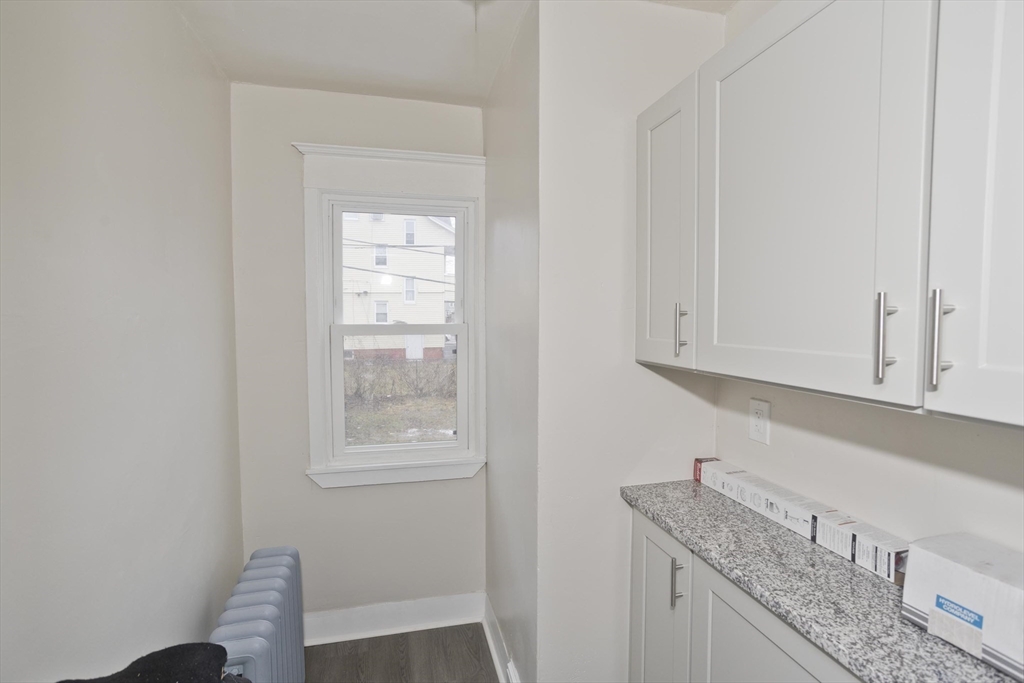 46-48 Suffolk Street Springfield, MA 01109 - Photo 23 of 33
