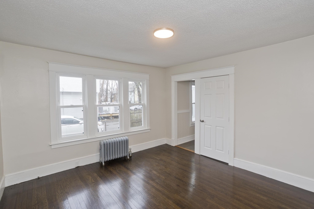 46-48 Suffolk Street Springfield, MA 01109 - Photo 8 of 33