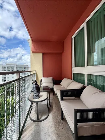 $2,395 | 7350 Southwest 89th Street, Unit 711S, Miami, FL 33156