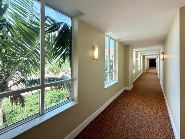 $2,395 | 7350 Southwest 89th Street, Unit 711S, Miami, FL 33156