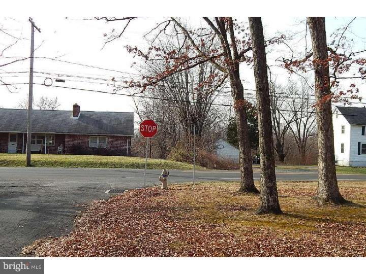 608 Griffiths Road Warrington, PA 18976 - Photo 3 of 22 Gallery Image 3