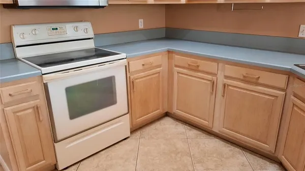 $2,600 | 58 Burning Bush Drive, Palm Coast, FL 32137