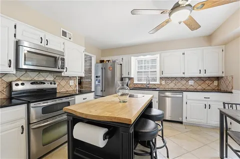 $375,000 | 9947 Ballentine Drive, Overland Park, KS 66214
