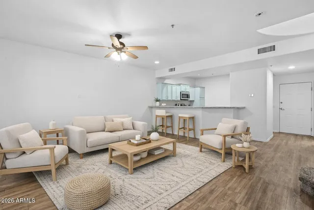 $330,000 | 21655 North 36th Avenue, Unit 124, Glendale, AZ 85308