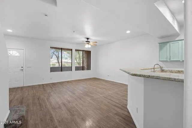 $330,000 | 21655 North 36th Avenue, Unit 124, Glendale, AZ 85308