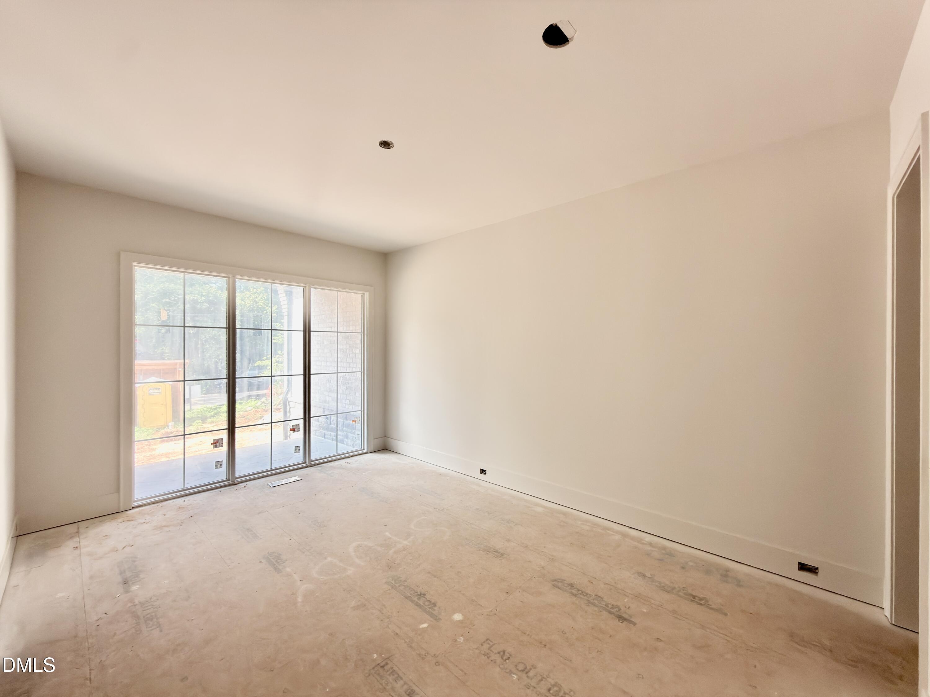 3422 Redbud Lane Raleigh, NC 27607 - Photo 5 of 59 IMG_7531