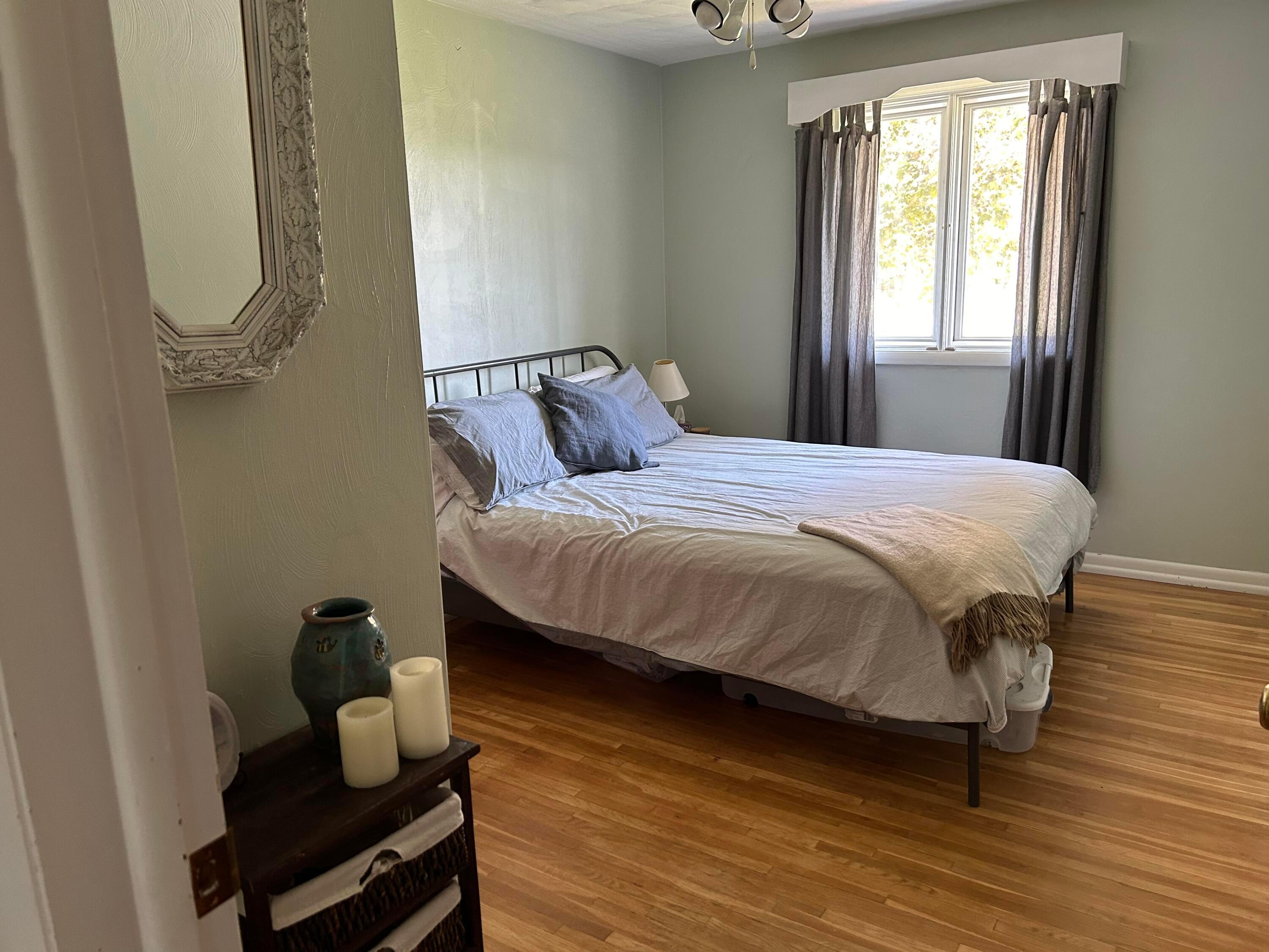 312 South Home Road Mansfield, OH 44906 - Photo 21 of 33 21 Guest Bedroom