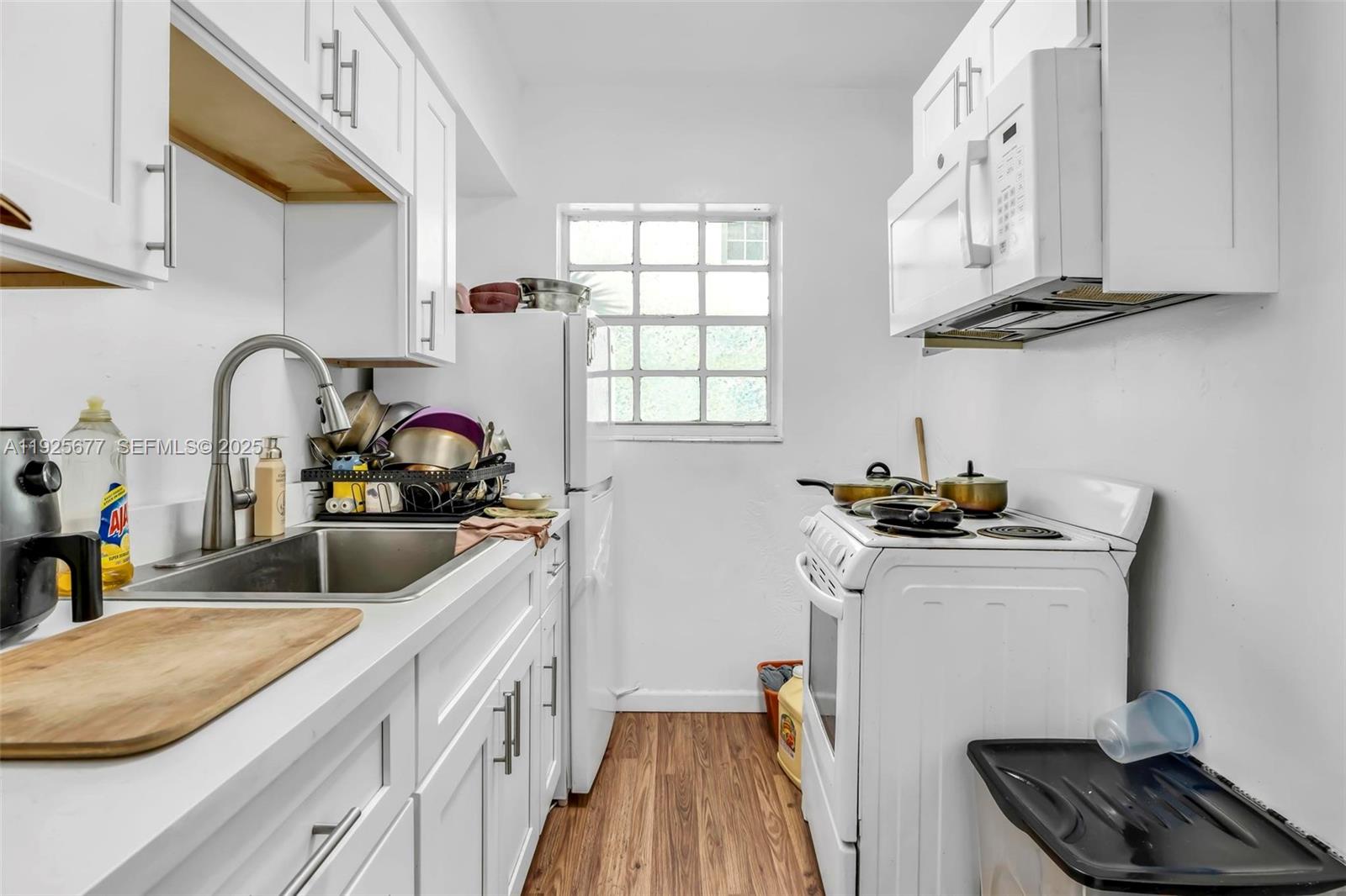 635 8th Street, Unit 205 Miami Beach, FL 33139 - Photo 4 of 19