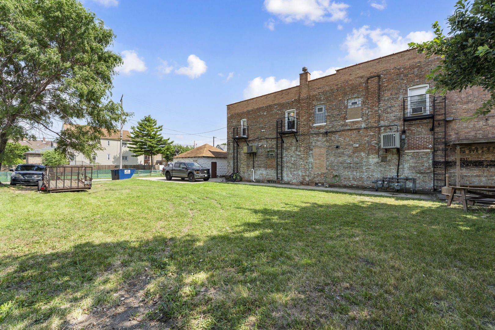 6021 South Archer Road Summit, IL 60501 - Photo 37 of 40 a view of a back yard