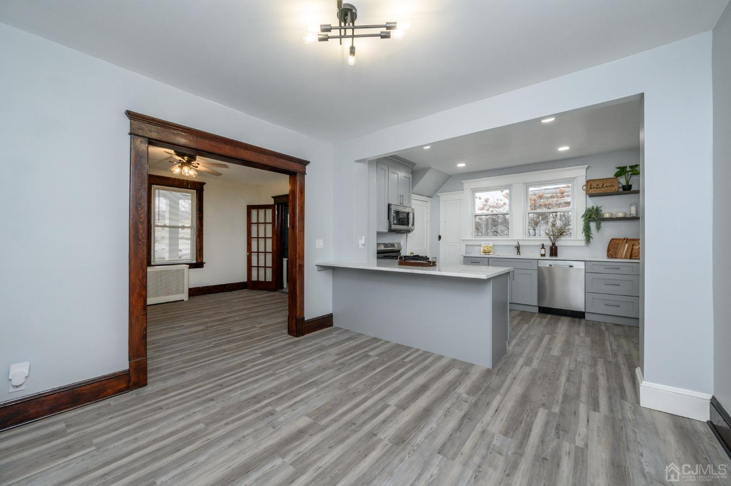 754 King Georges Road Fords, NJ 08863 - Photo 11 of 35 Gallery Image 11