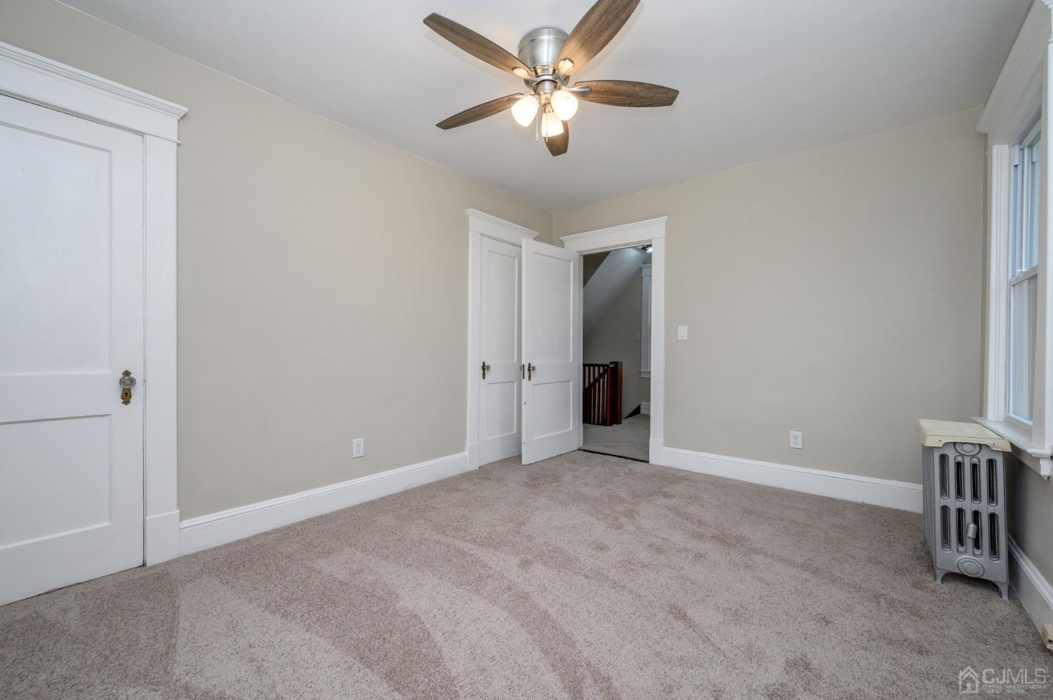 754 King Georges Road Fords, NJ 08863 - Photo 25 of 35 Gallery Image 25