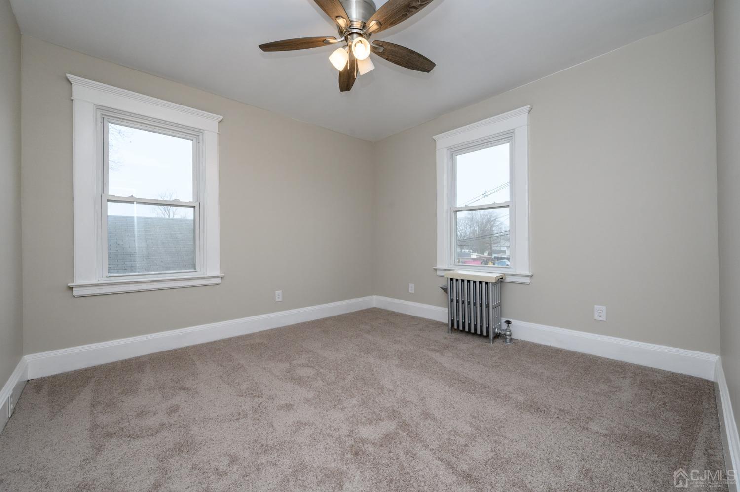 754 King Georges Road Fords, NJ 08863 - Photo 26 of 35 Gallery Image 26