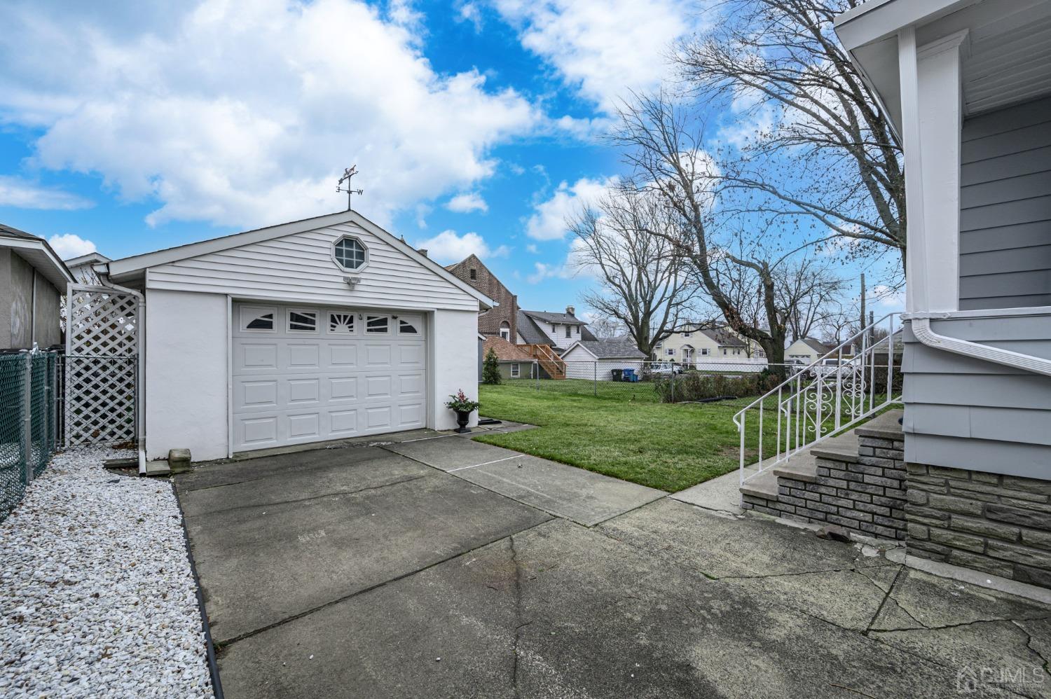 754 King Georges Road Fords, NJ 08863 - Photo 34 of 35 Gallery Image 34