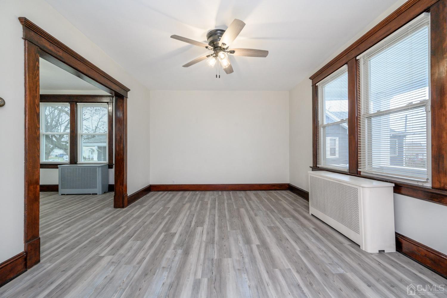 754 King Georges Road Fords, NJ 08863 - Photo 5 of 35 Gallery Image 5
