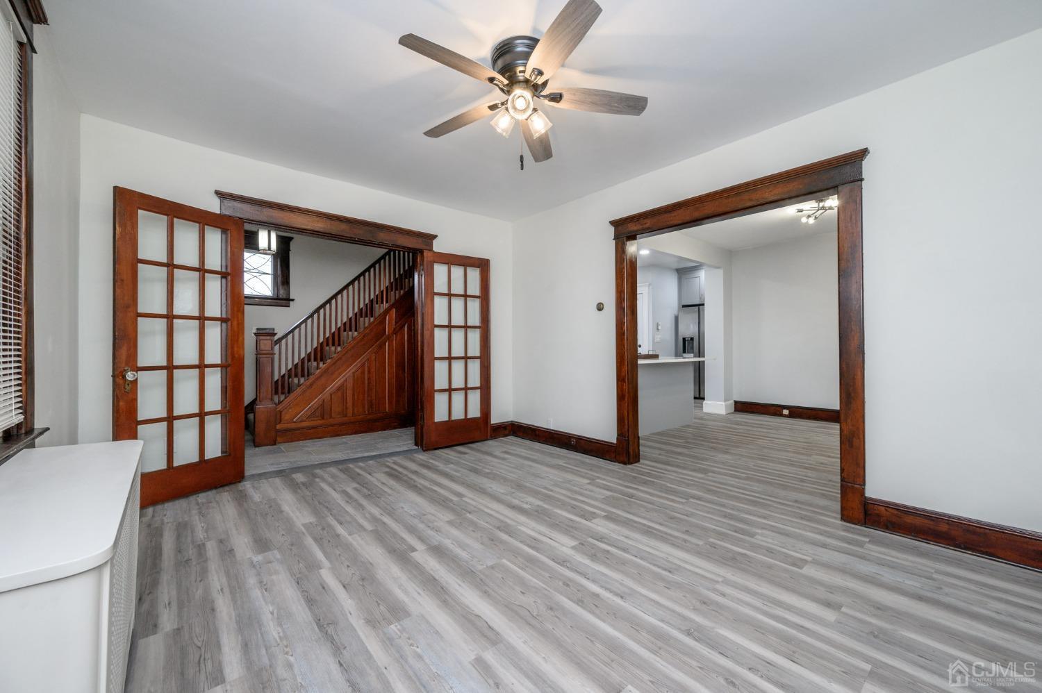 754 King Georges Road Fords, NJ 08863 - Photo 8 of 35 Gallery Image 8
