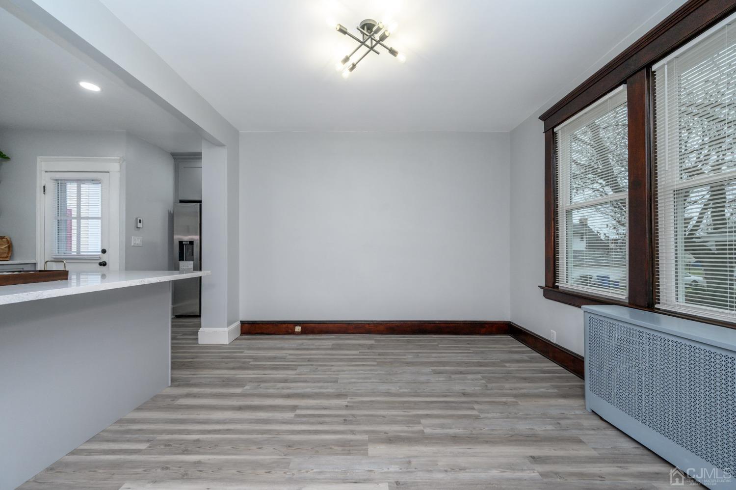 754 King Georges Road Fords, NJ 08863 - Photo 9 of 35 Gallery Image 9