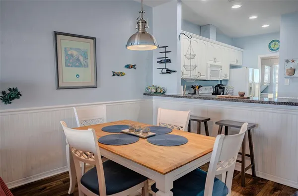 $285,000 | 502 Main Street, Unit 207, Horseshoe Beach, FL 32648