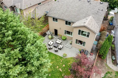 $1,720,000 | 2002 263rd Lane Southeast, Sammamish, WA 98075