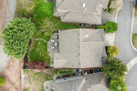 $1,720,000 | 2002 263rd Lane Southeast, Sammamish, WA 98075