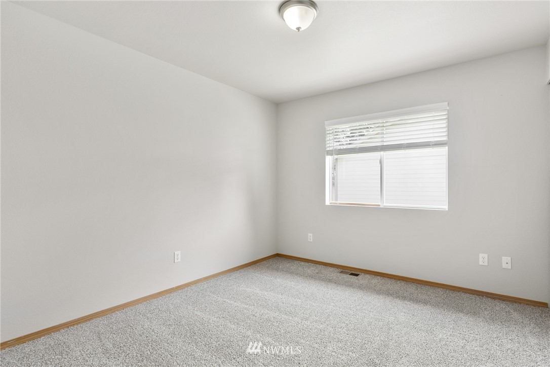 620 Rachael Place Kent, WA 98032 - Photo 10 of 15 Gallery Image 10