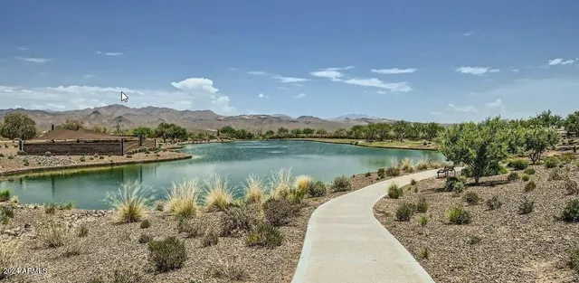 a view of a lake in middle of the house