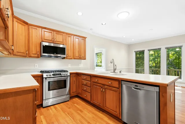 $639,900 | 3 Peaceful Place, Chapel Hill, NC 27517