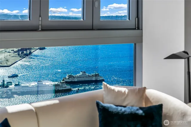 $3,395,000 | 1521 2nd Avenue, Unit 3801, Seattle, WA 98101