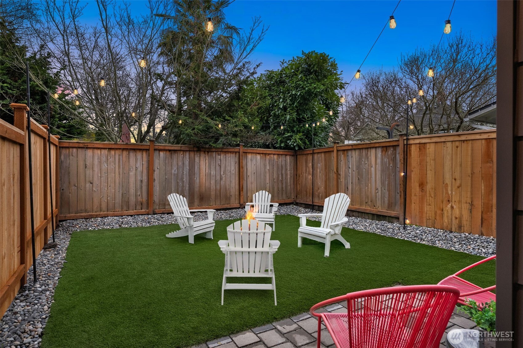 809 West Armour Street Seattle, WA 98119 - Photo 28 of 35