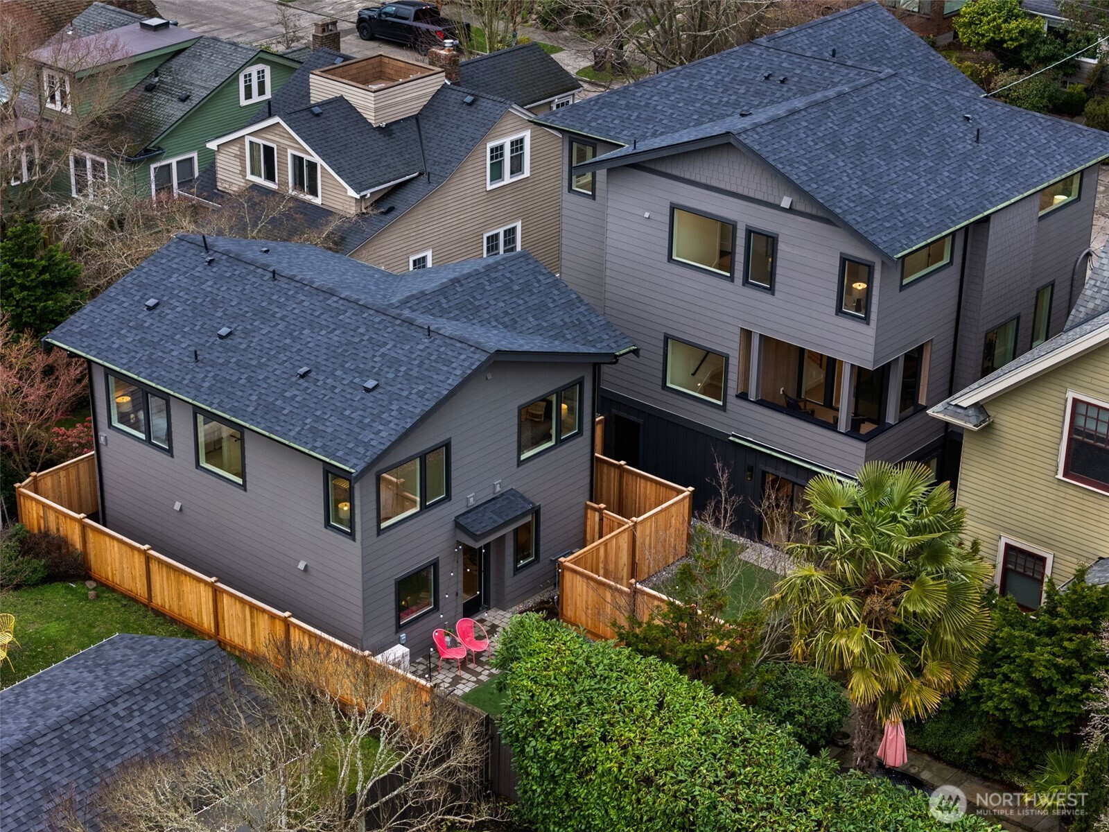 809 West Armour Street Seattle, WA 98119 - Photo 34 of 35