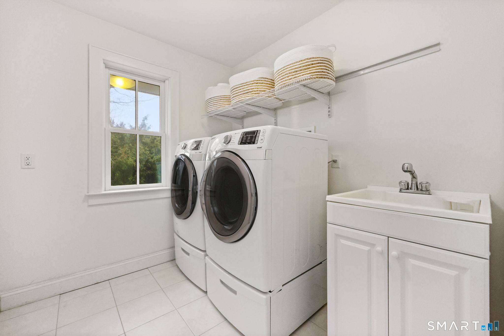 693 South Benson Road Fairfield, CT 06824 - Photo 24 of 40