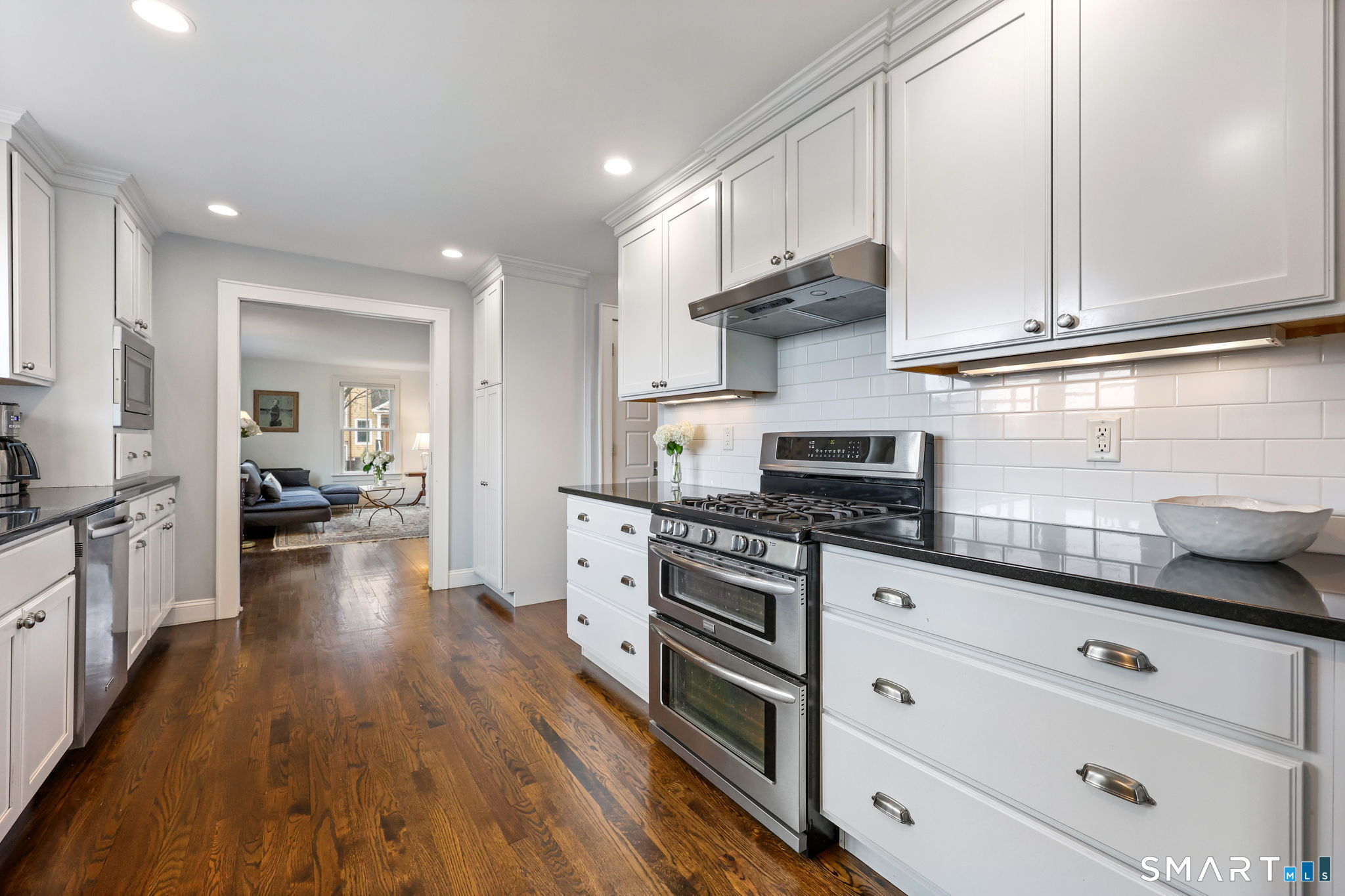 693 South Benson Road Fairfield, CT 06824 - Photo 5 of 40 Kitchen with flow to living room