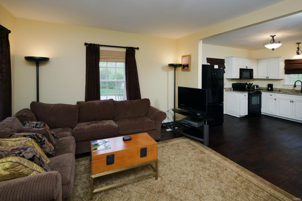 800 Barnes Road Ladue, MO 63124 - Photo 45 of 51 Gallery Image 45