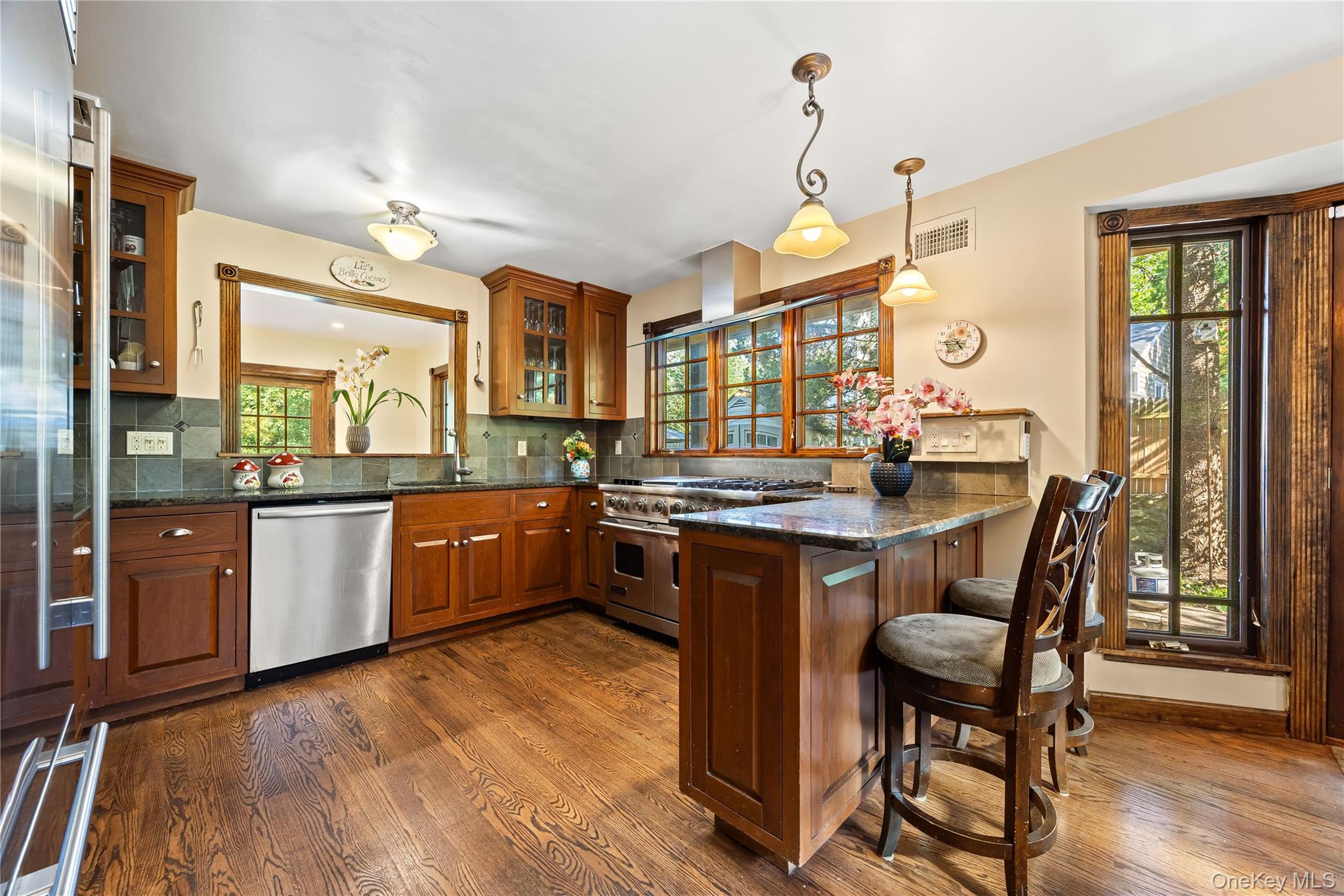 378 Beverly Road Queens, NY 11363 - Photo 16 of 45